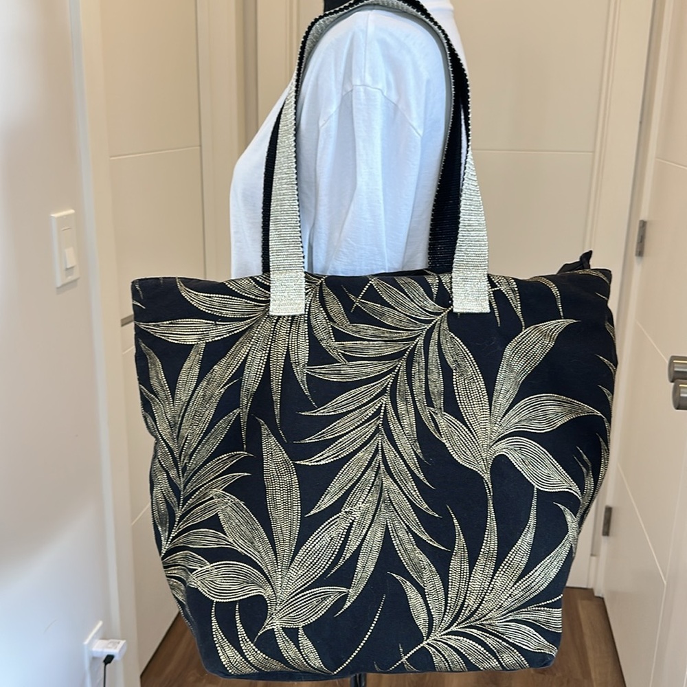 Beach Tote Bag Travel Resort ACCESSORIZE LONDON Black Gold Palm Leaf Canvas